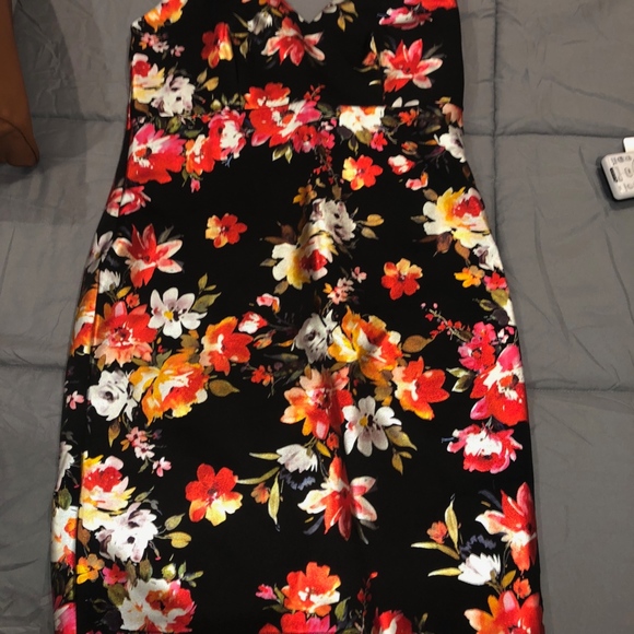 SOLD Super Sexy Metallic Floral Bodycon Dress - Picture 6 of 8